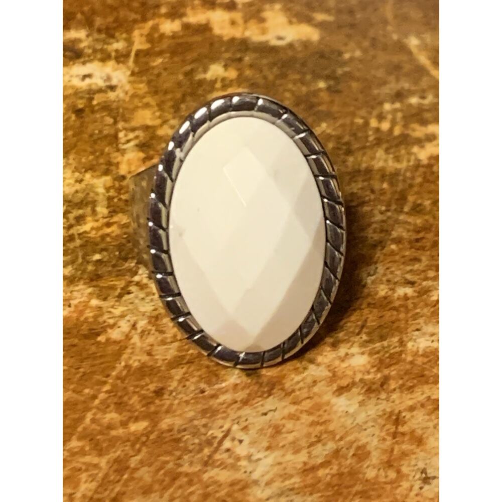 INOX Stainless Steel Silver and White Magnesite Ring Size 7